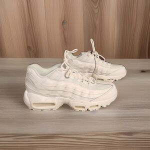 Nike Air Max 95 Youth Size 6.5Y Women 8 Summit White